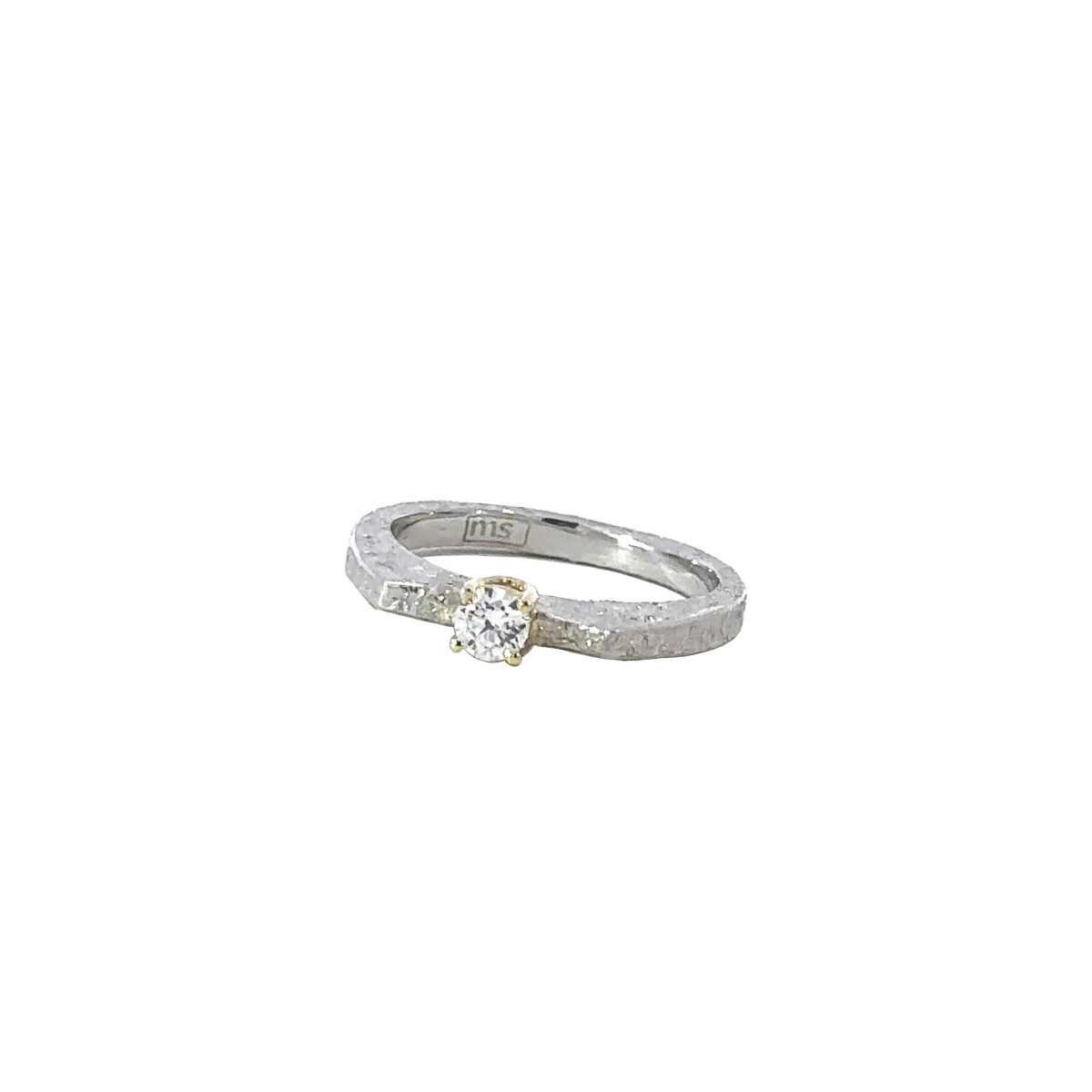 Eco-friendly silver, gold and brilliant ring